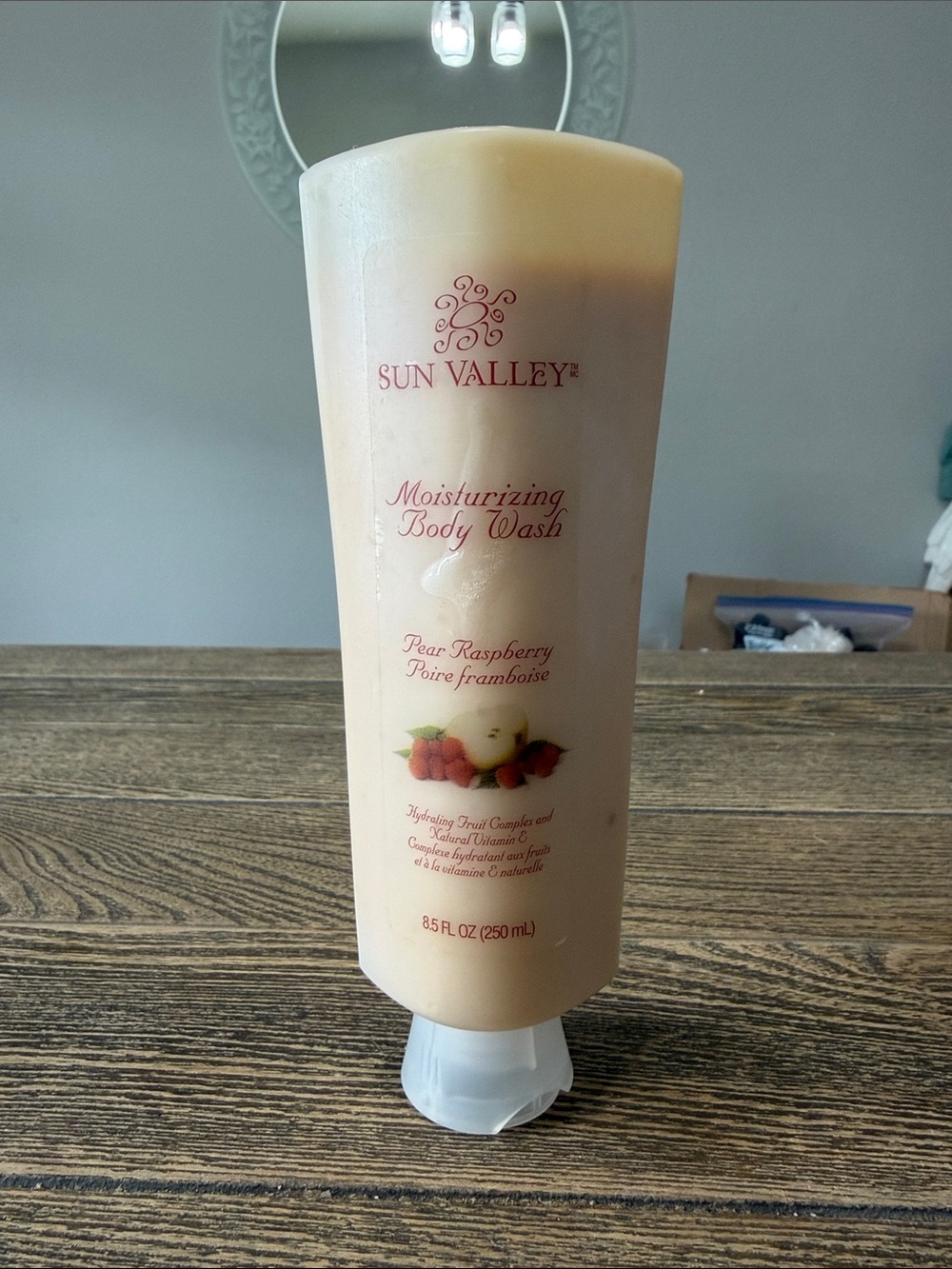 VTG Sun Valley Moisturizing Body Wash Pear Raspberry 8.5 FL OZ Made in USA
